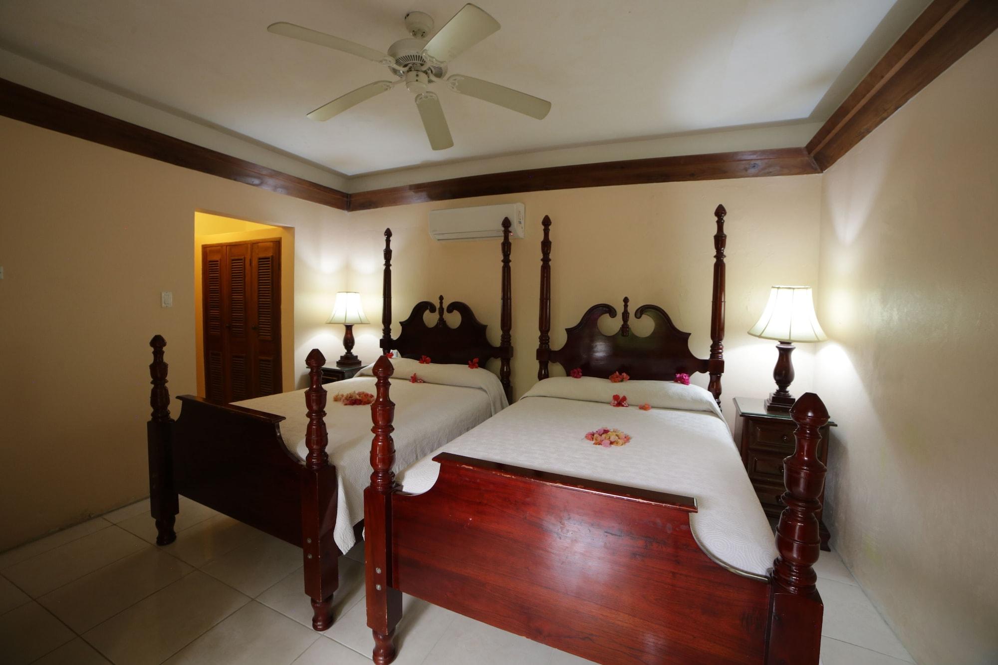 Hotel Negril Palms Esterno foto